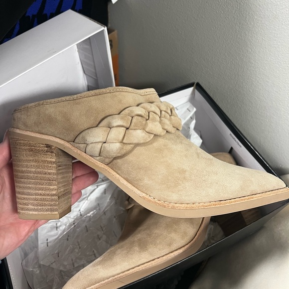 FINAL SALE Dolce Vita Truffle Suede Boots with Braided Accent NEW Women’s Size 9 - Picture 3 of 5